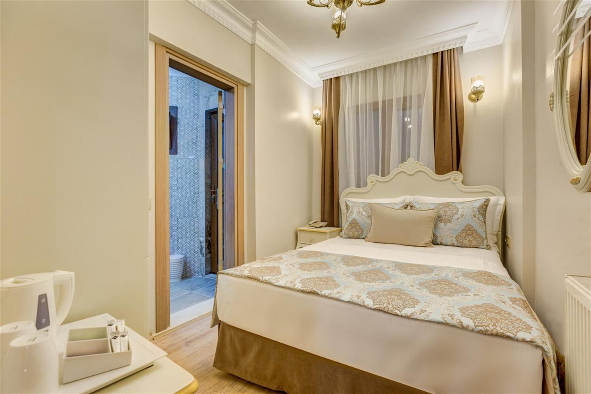 Cunda Oezerbey Konagi (Adults Only) Hotel ไอวาลิค ภายนอก รูปภาพ