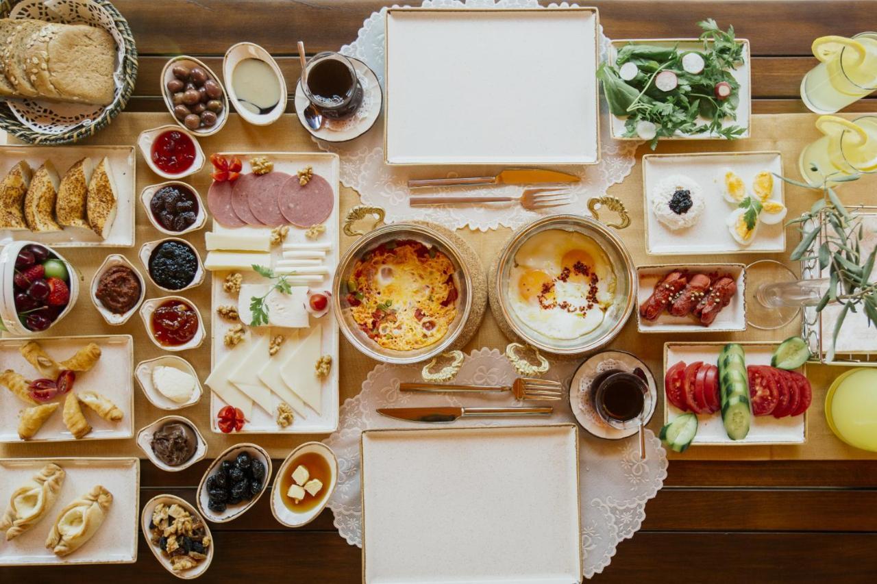 Cunda Oezerbey Konagi (Adults Only) Hotel ไอวาลิค ภายนอก รูปภาพ